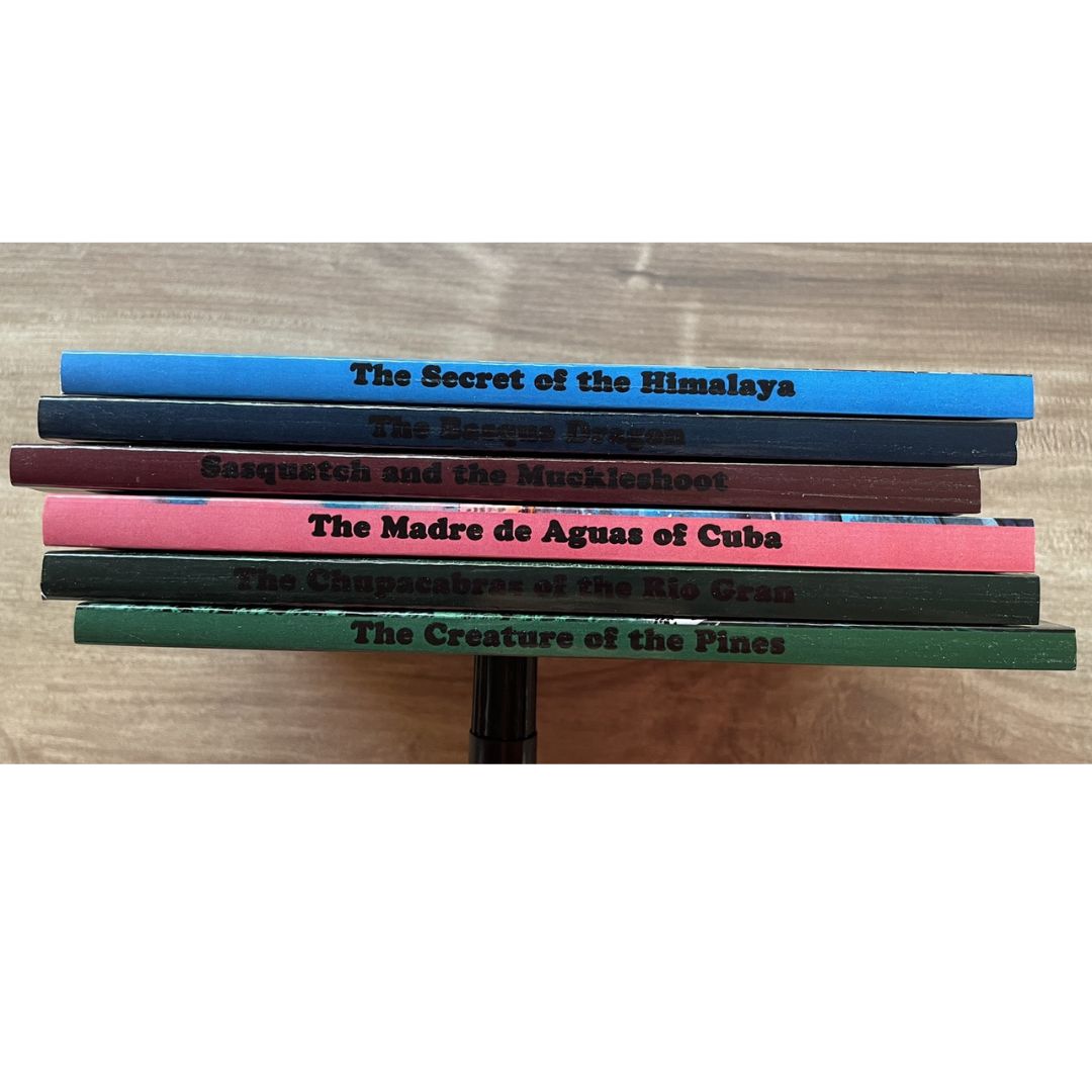 The Unicorn Rescue Society (6 books, softcover, no box) - slight dents on book cover
