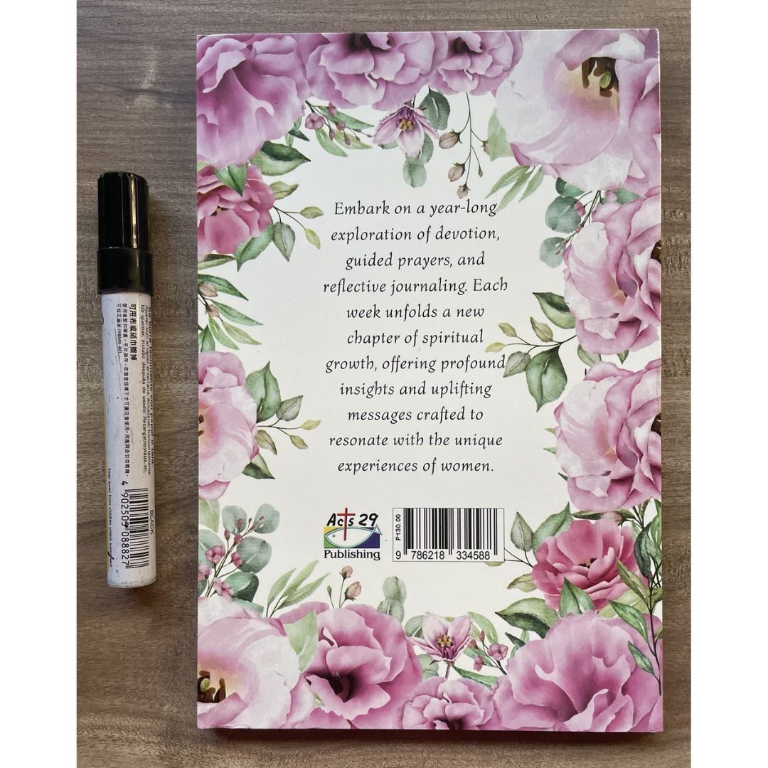Prayer Journal for Women: 52 Weeks Devotionals, Prayer Guide, and Journal Prompts (softcover) (Undated - good for use any day of the year)