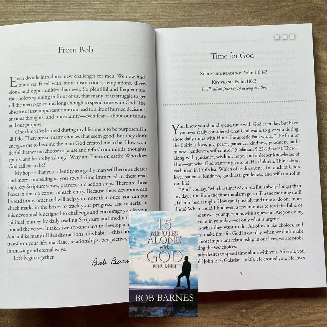 15 Minutes Alone with God for Men (by Bob Barnes) brand new Softcover, Devotional for men
