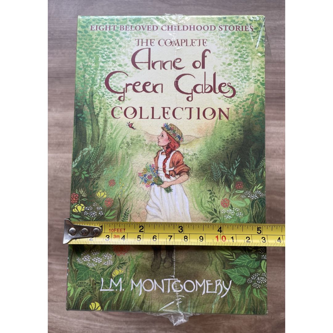 The Complete Anne of Green Gables Collection Box Set (8 books) softcover