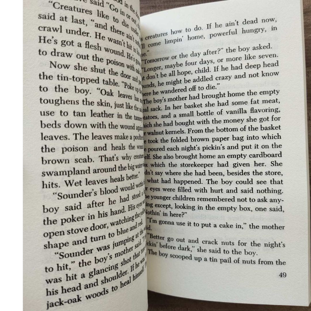 Sounder by William H Armstrong, brand new softcover, 116 pages, 8 by 5 iniches