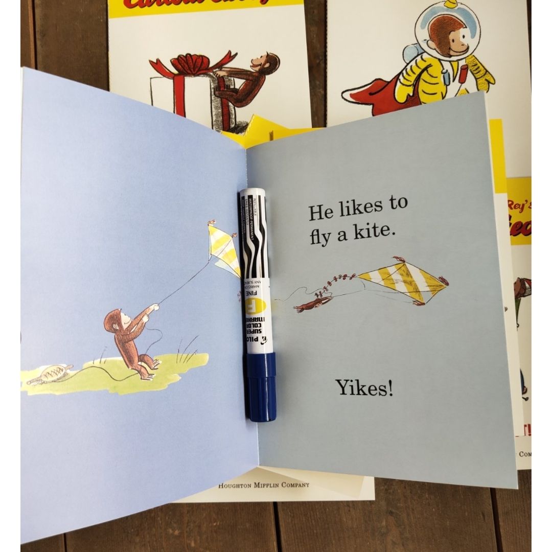 Curious George: Curious About Phonics (12 books) box set