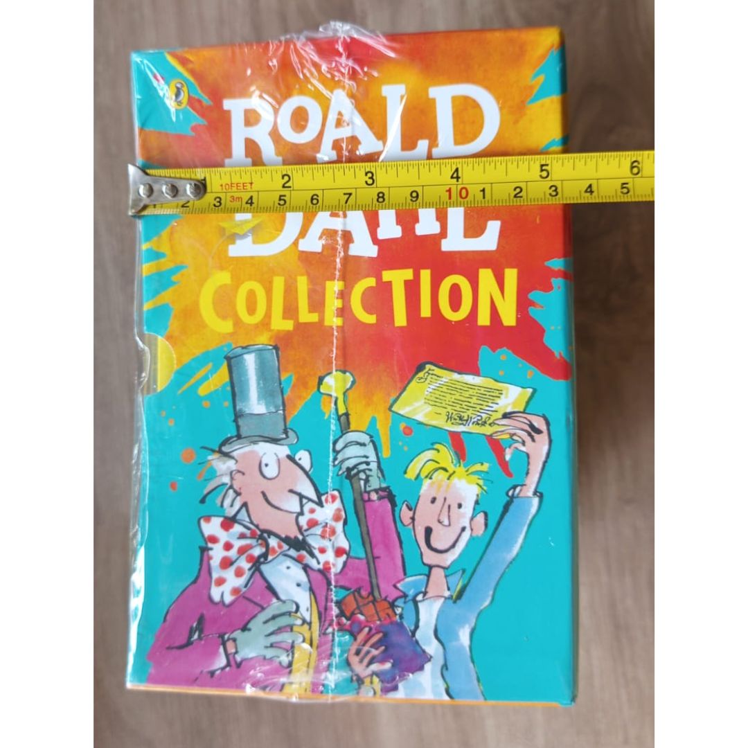 Roald Dahl (24 pcs brand new softcover books boxed set) BOX with DENTS, books no damage