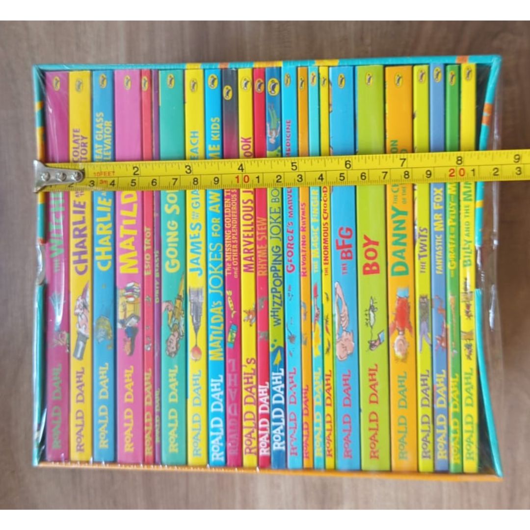 Roald Dahl (24 pcs brand new softcover books boxed set) BOX with DENTS, books no damage