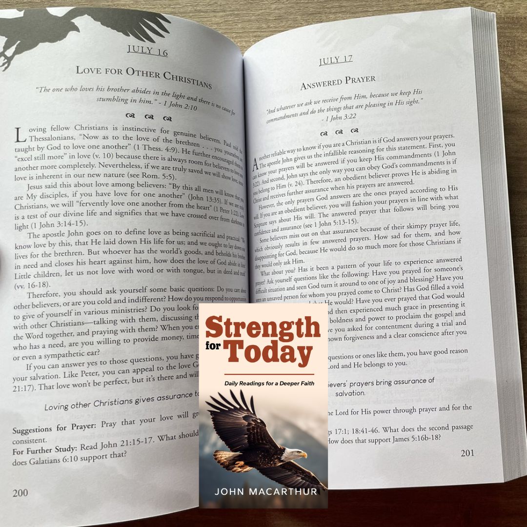 Strength for Today: Daily Readings for a Deeper Faith (by John MacArthur) brand new Softcover