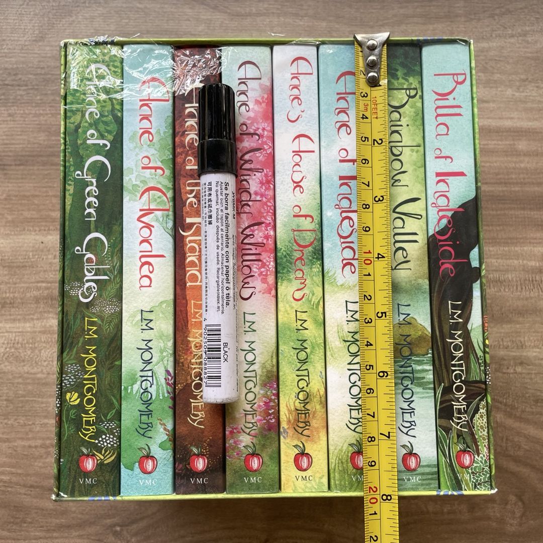 The Complete Anne of Green Gables Collection Box Set (8 books) softcover