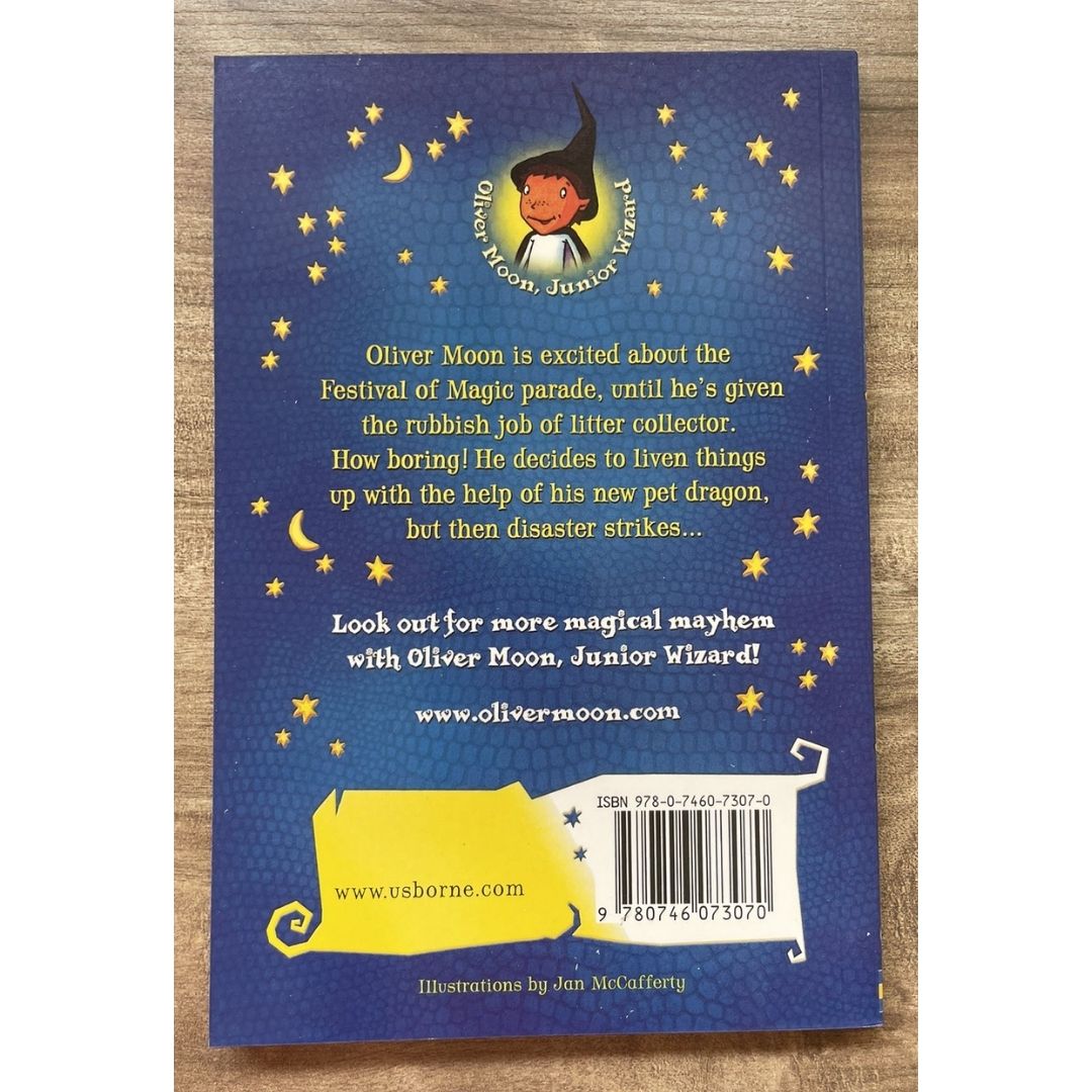 The Usborne Accelerated Reader Story Collection Box Set (20 books) brand new softcover, BOX with SLIGHT FOLDS, books no damage
