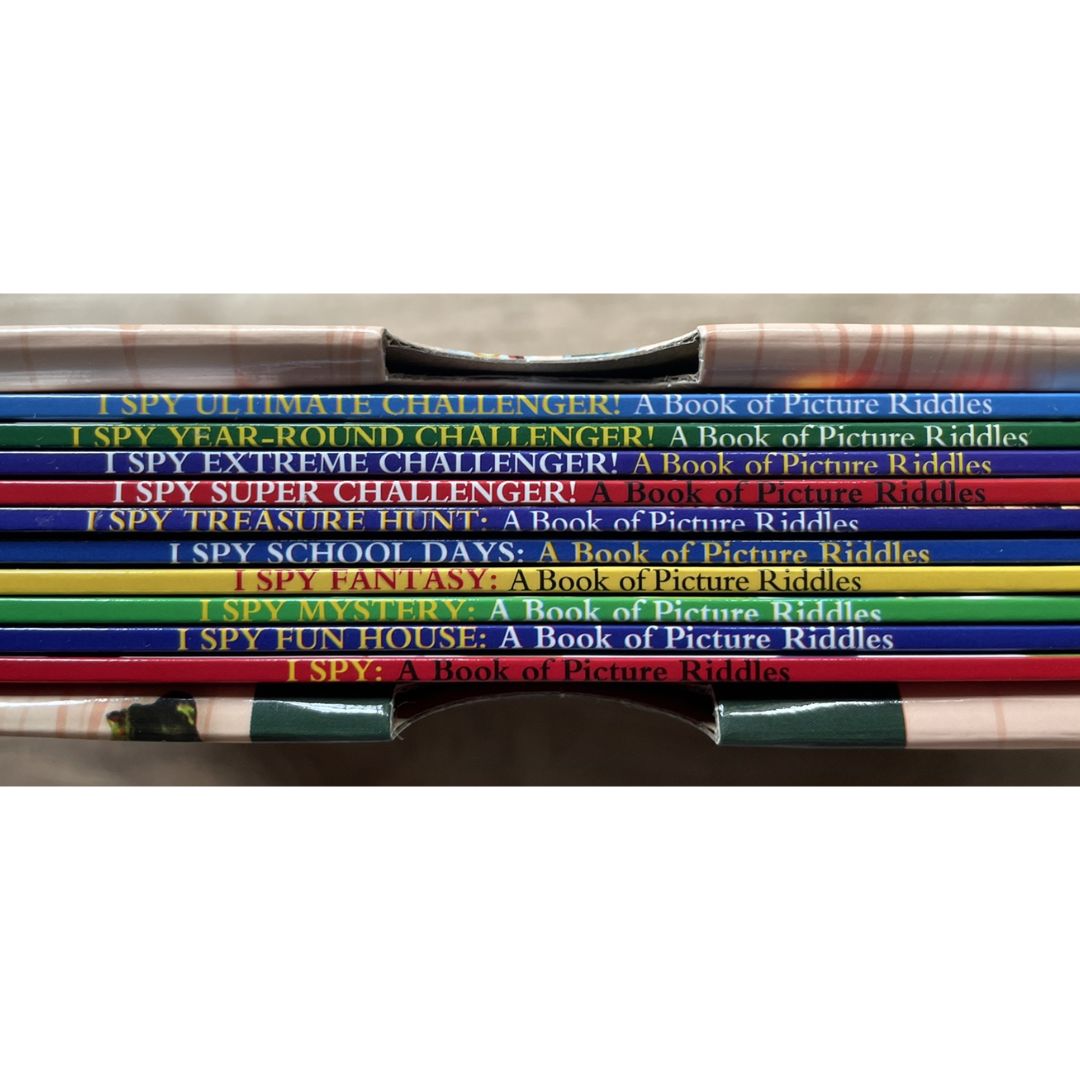 I Spy The Ultimate Collection (10 books) brand new softcover - Box with slight dents (Books no damage.)