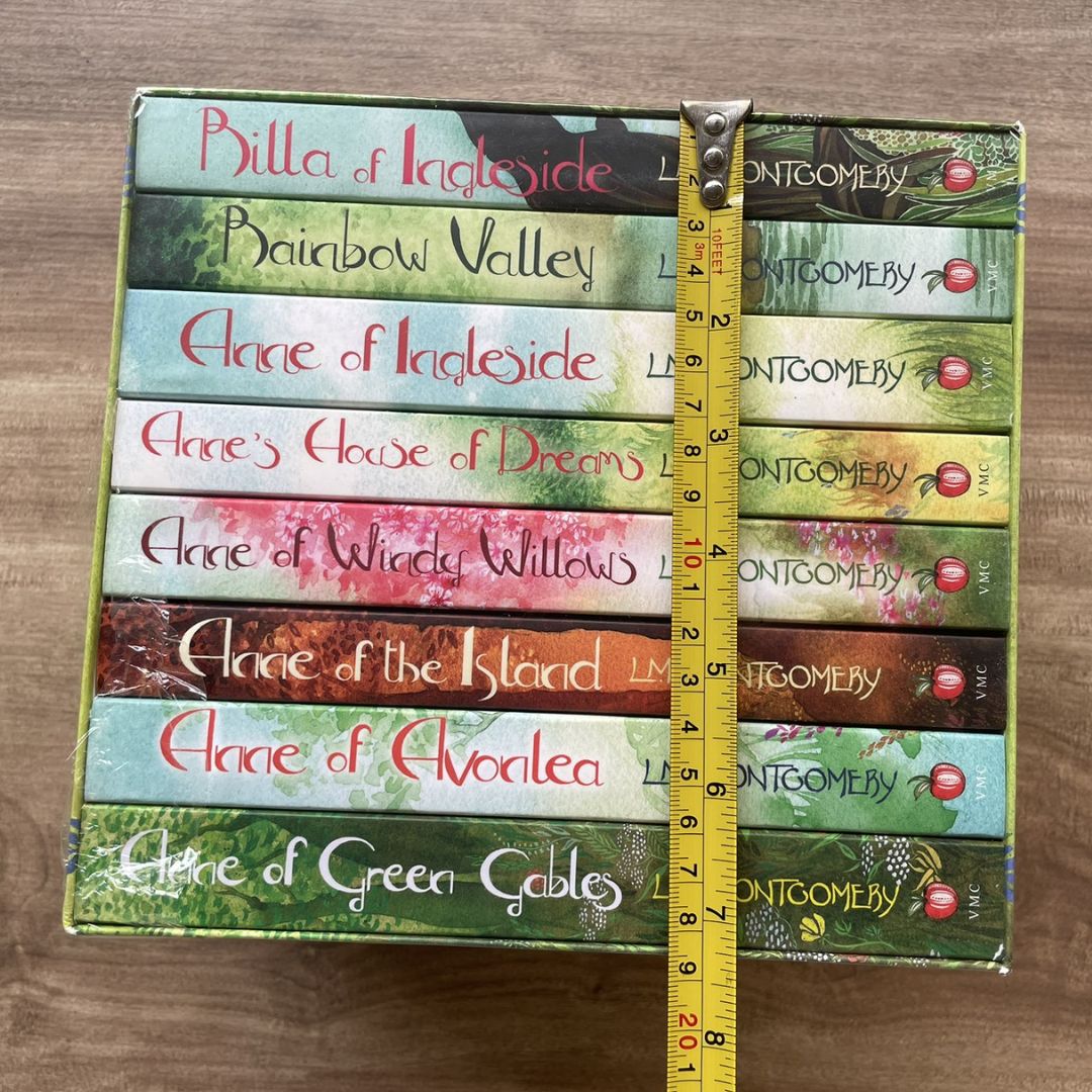 The Complete Anne of Green Gables Collection Box Set (8 books) softcover