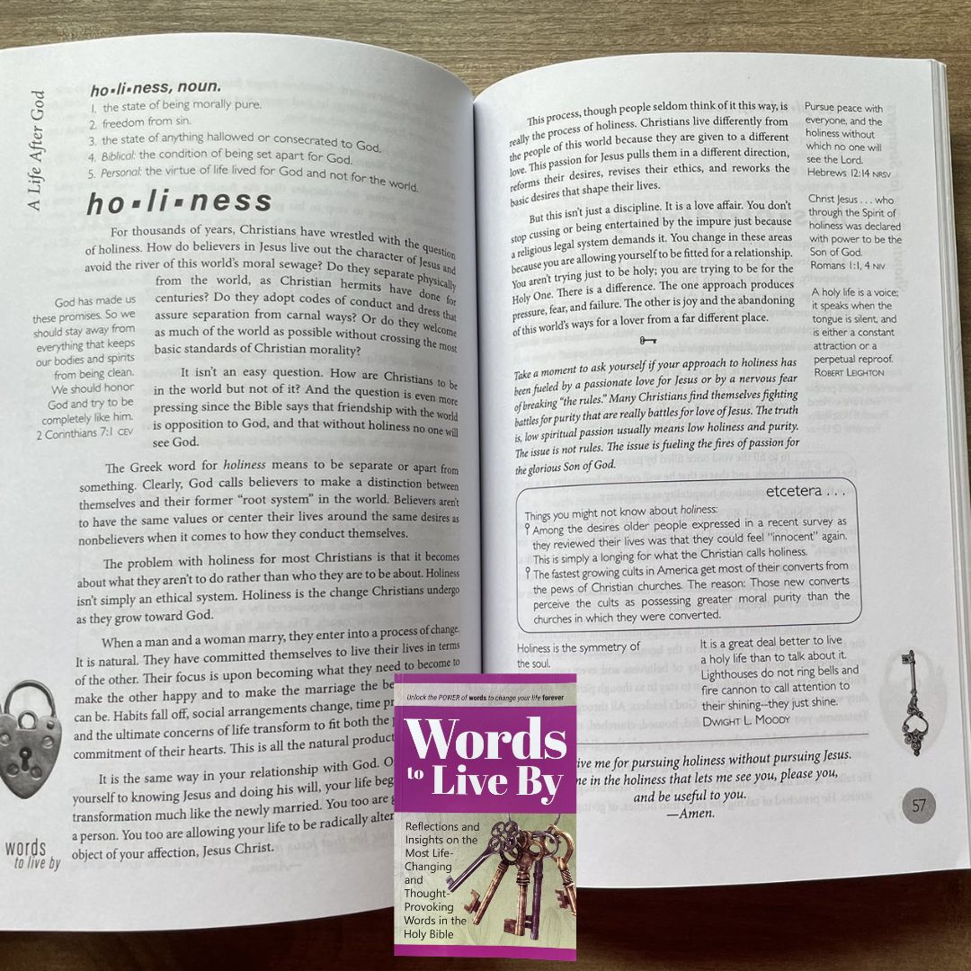Words to Live By: Unlock The Power Of Words To Change Your Life Forever (by Winston Churchill) brand new Softcover